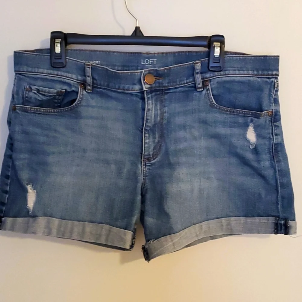 Loft Midrise Jean Shorts Size 12 - Picture 1 of 8